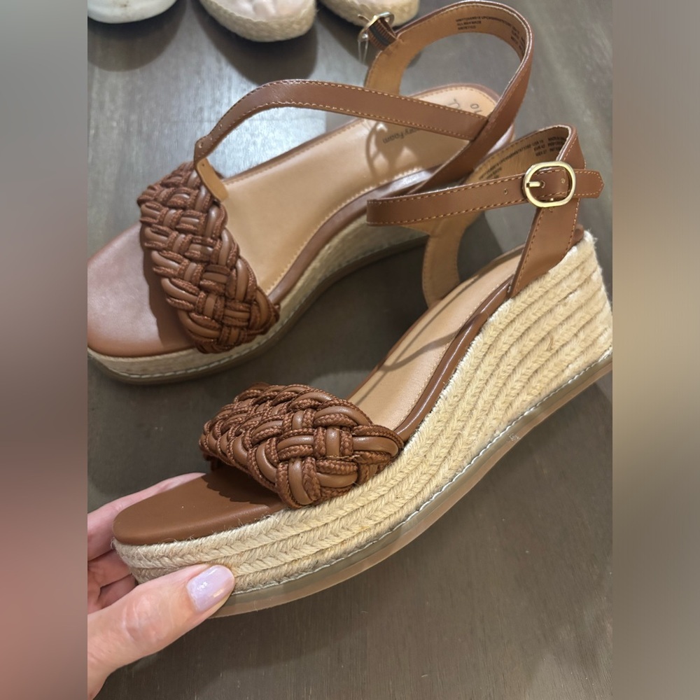 NWT Woman’s Time & Tru Braided Espadrille Wedge Sandals - Brown Sz 10
